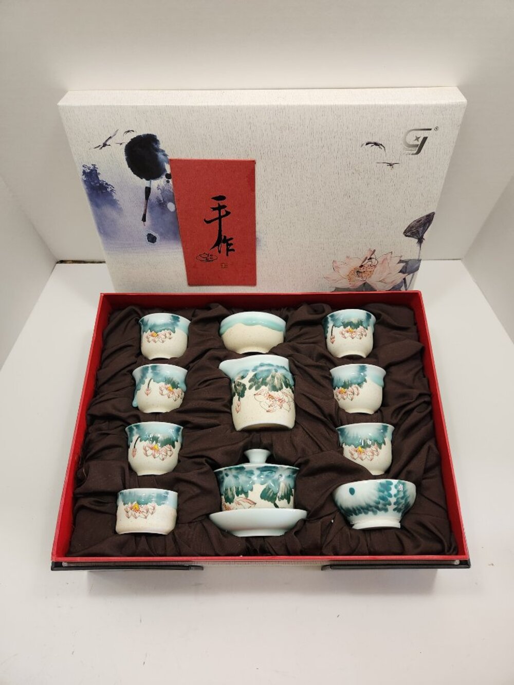NIB Premium "Bi Chuang" Studio Ceramic Tea Set 11pc W/Gaiwan Handcrafted Celadon